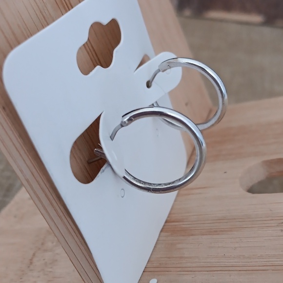 Silver Tone Hoop Earrings - Picture 5 of 6